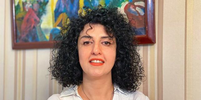 Narges Mohammadi, Prix Nobel de la paix 2023, a dit à ses proches avoir reçu « des coups de matraque violents et répétés » lors de son arrestation en Iran vendredi