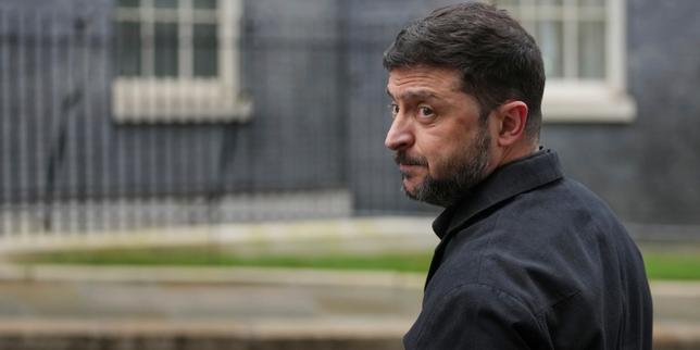 EN DIRECT, guerre en Ukraine : Volodymyr Zelensky et les négociateurs américains poursuivent les discussions lundi à Berlin